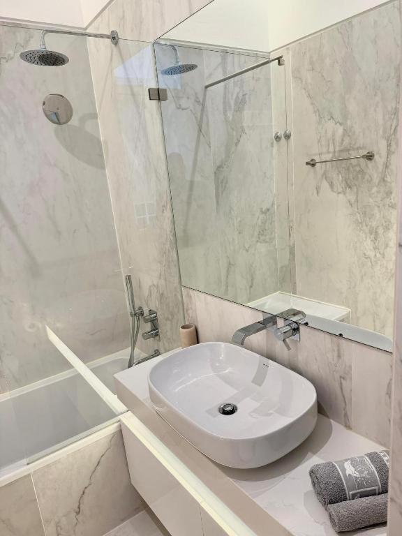Quarto Com Banheiro Privativo Na Baixa Lisbona Esterno foto